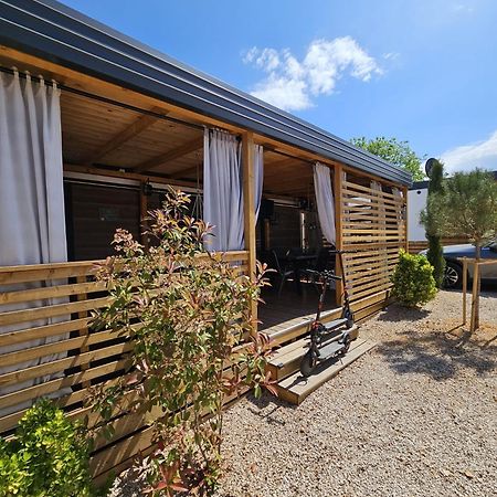 Mobile Home Peponi Del Mar, Brand New Биоград на Мору Екстериор снимка
