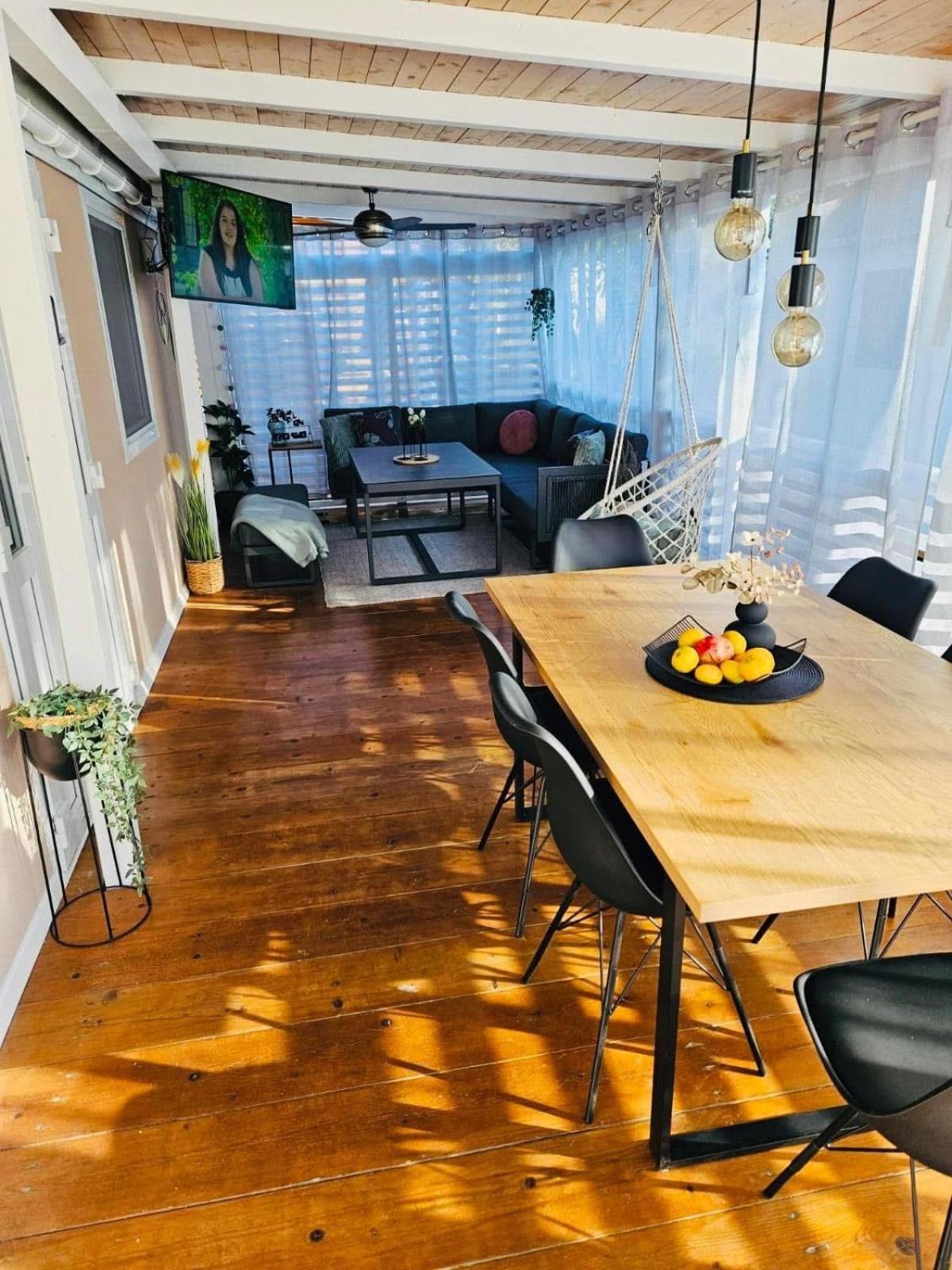Mobile Home Peponi Del Mar, Brand New Биоград на Мору Екстериор снимка